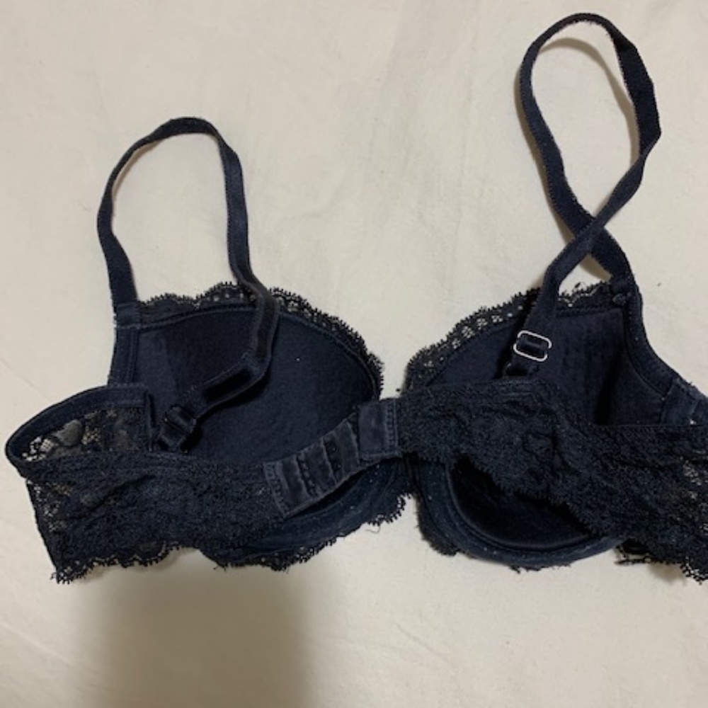 Victoria Secret Angel Bra - Picture 2 of 4